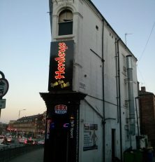 Henleys Sports Bar and Grill