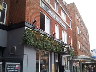 Town Hall Tavern