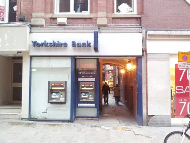 Think it's a Yorkshire Bank? It's not! It's the front of Angel Inn Yard!