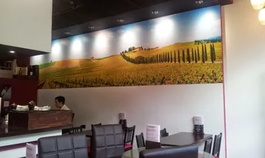 Ah... it's almost like you're actually in the middle of an Italian vineyard.
