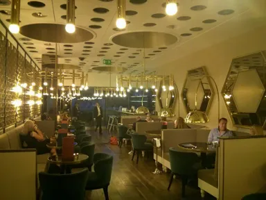 There's a lot of space and it's a very comfortable vibe.